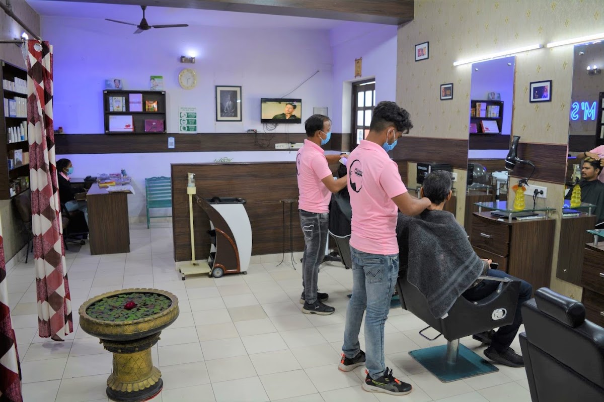 M Salon