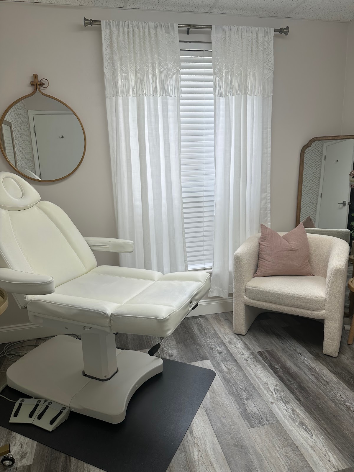 Pure Beauty Med Spa