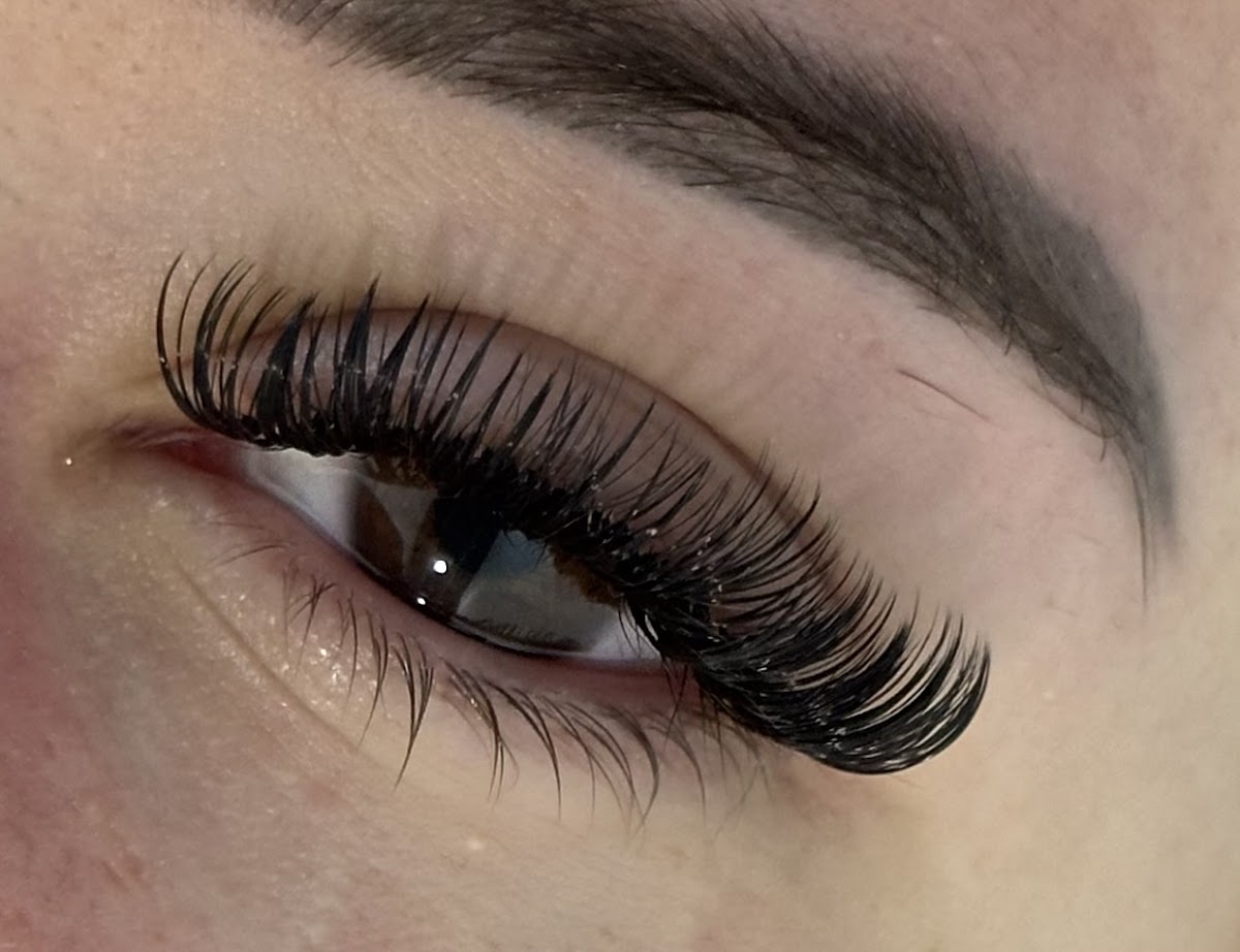 Esina Beauty