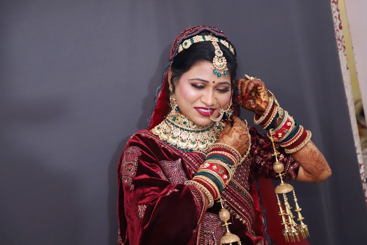 Bridal beauty parlour