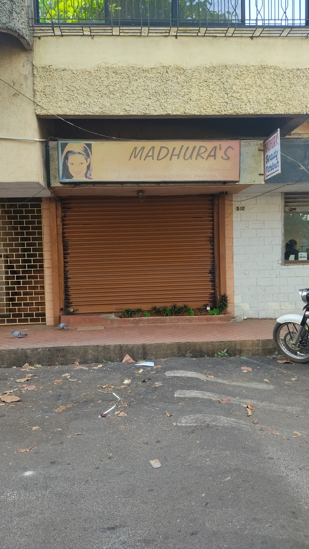Madhura's Professional Salon & Academy