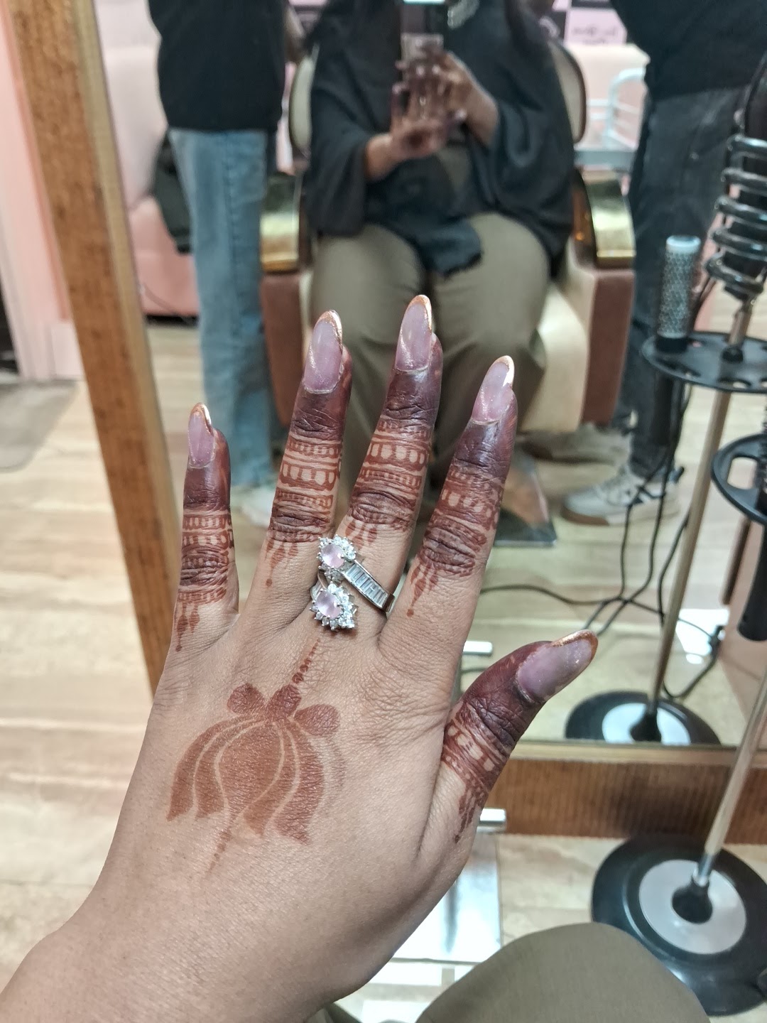 Fashionista Unisex Salon by Ghar Jaisa
