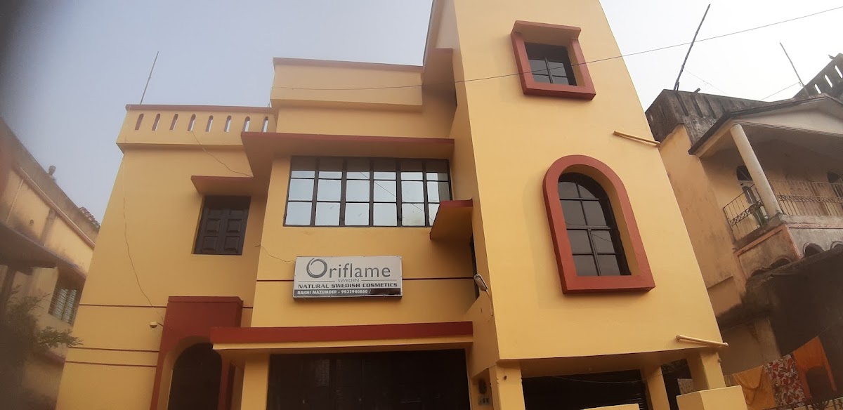 Oriflame Cosmetics Hub (Rakhi)