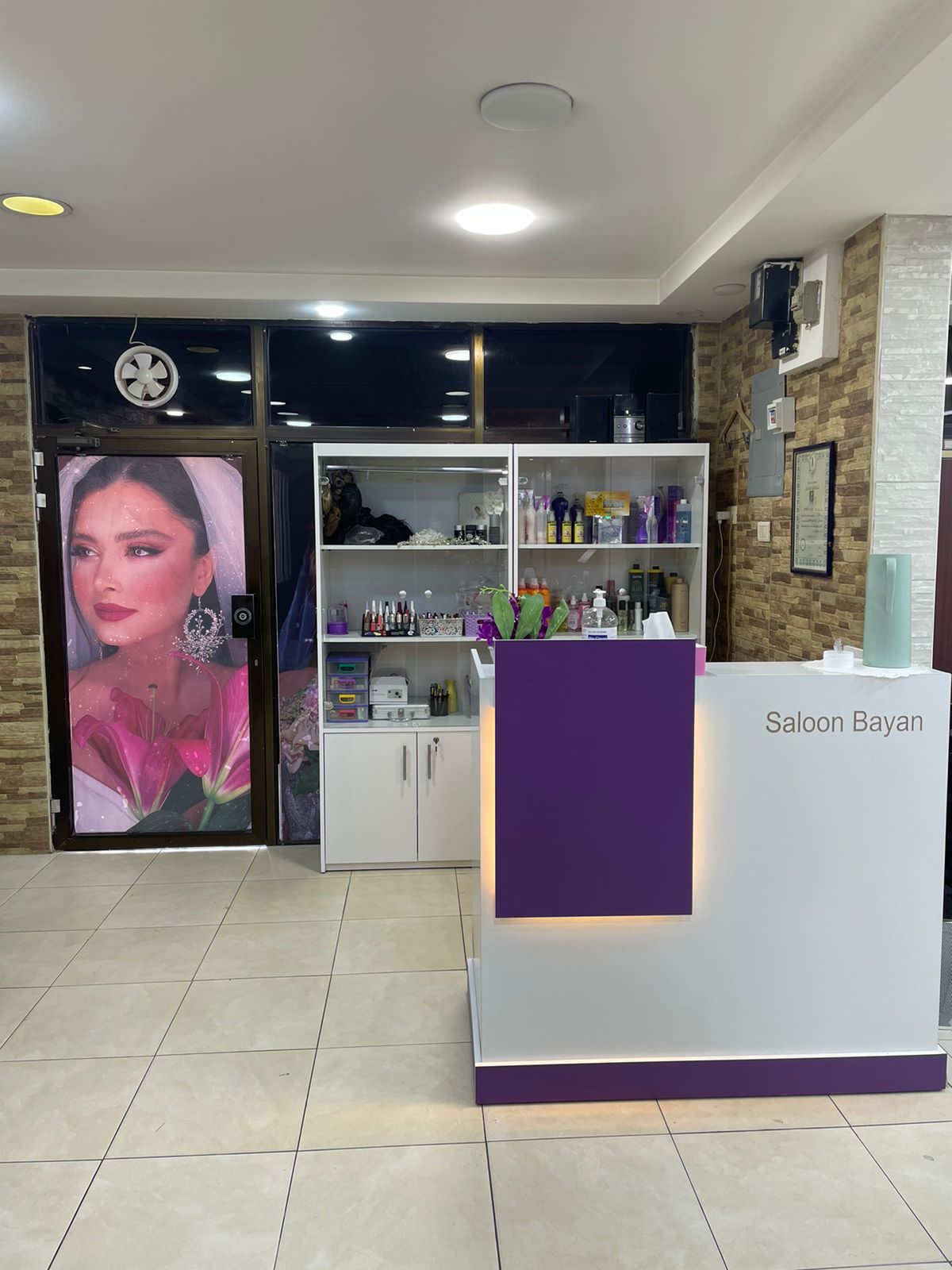 Bayan Salon for Ladies