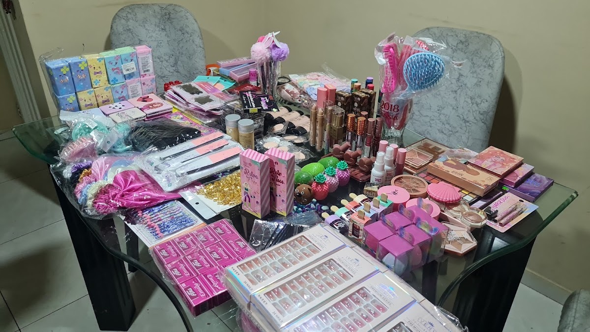 Loreana Makeup