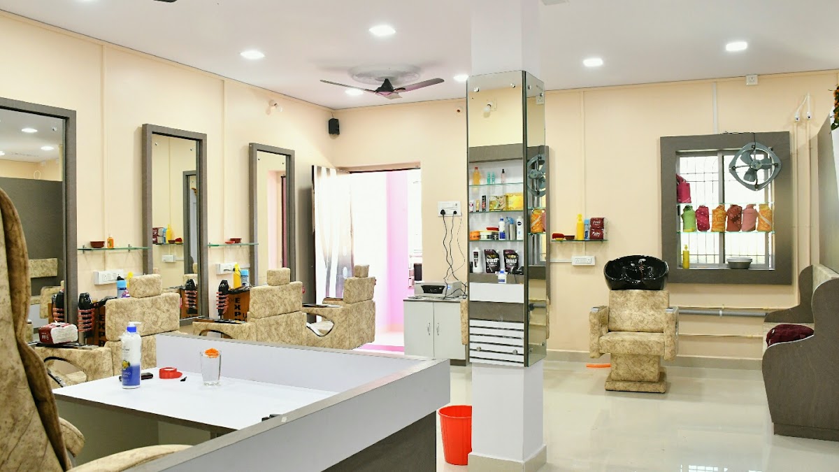 The Expression Family Salon