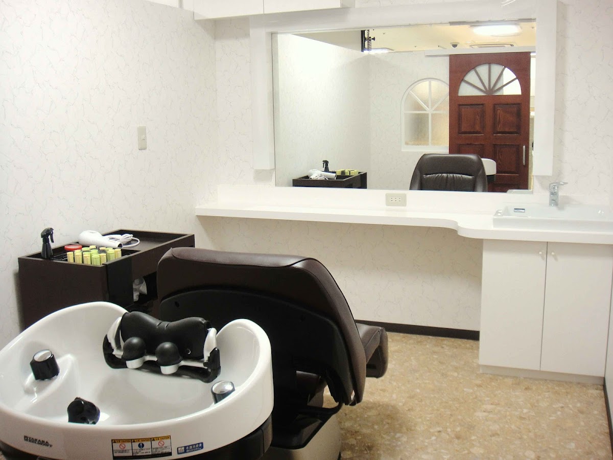 Designers & Artists Kuno Beauty Studio