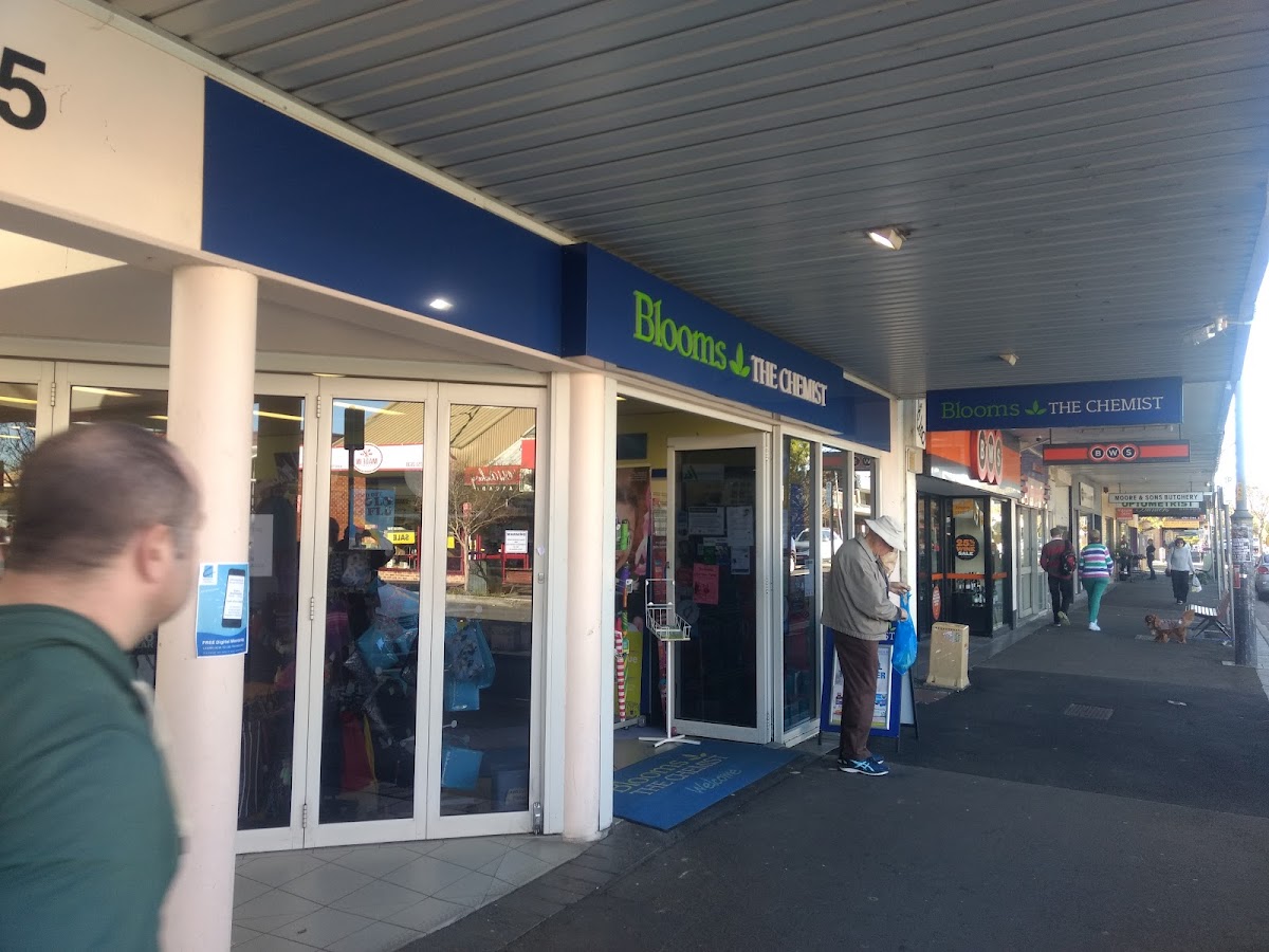 Blooms The Chemist Springwood