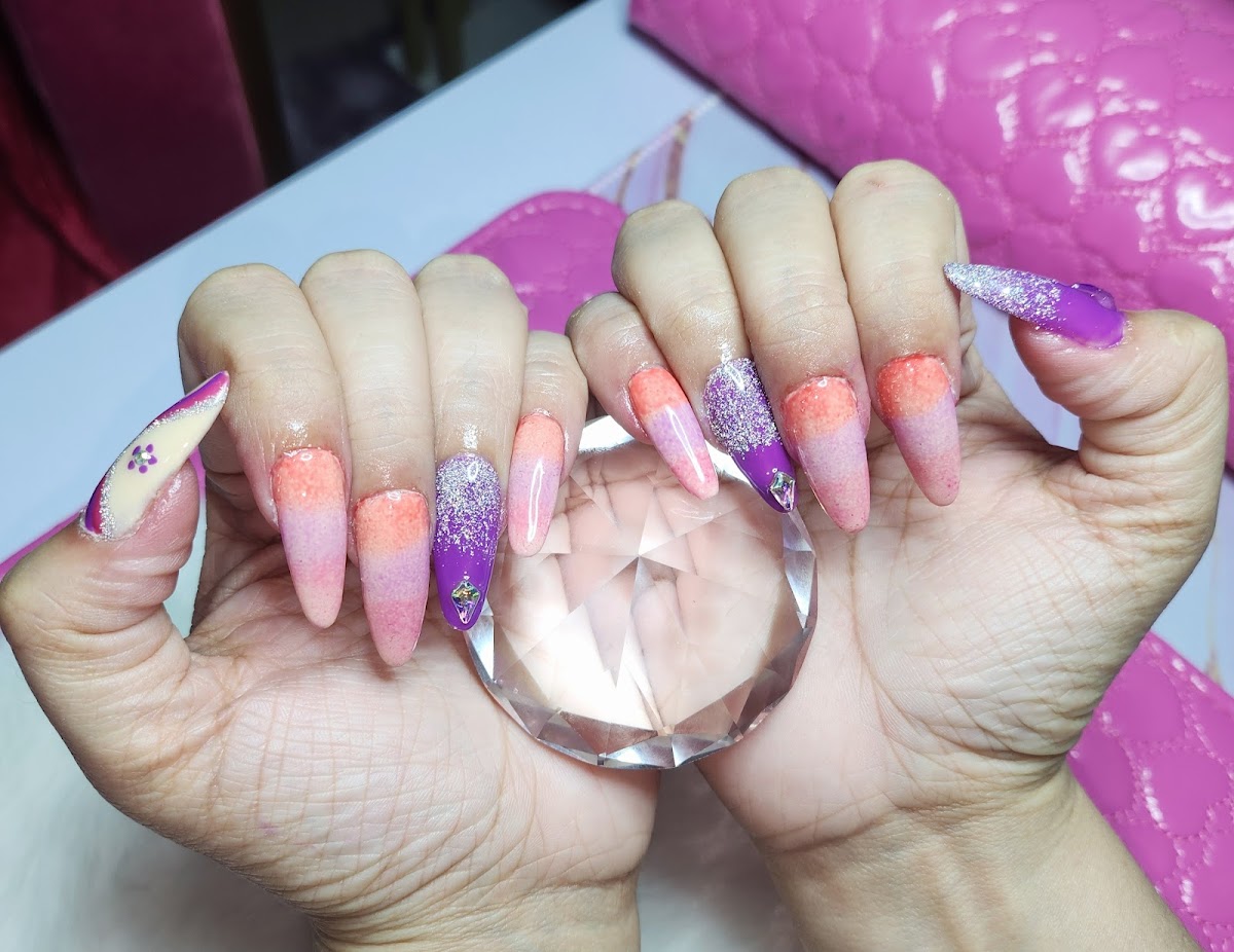 Fabunails Spa Lashes