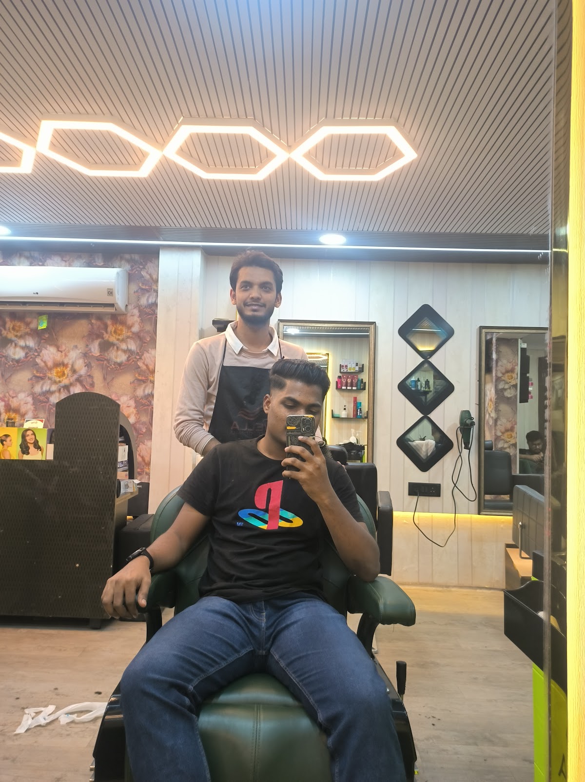 Raj Hair Studio