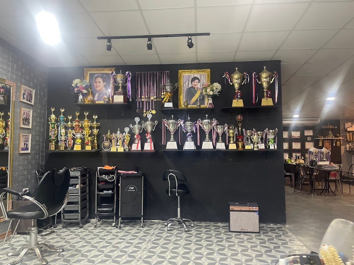 Chiang Mai Hair Design Suphan Buri
