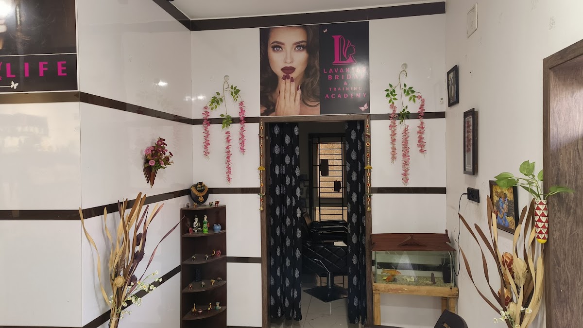Lavanya Herbal Beauty Parlour & Institute