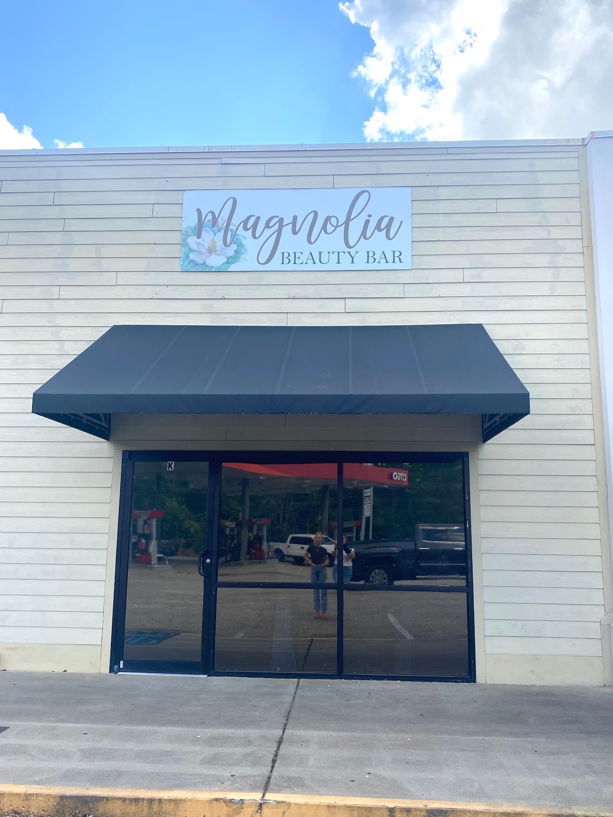 Magnolia Beauty Bar