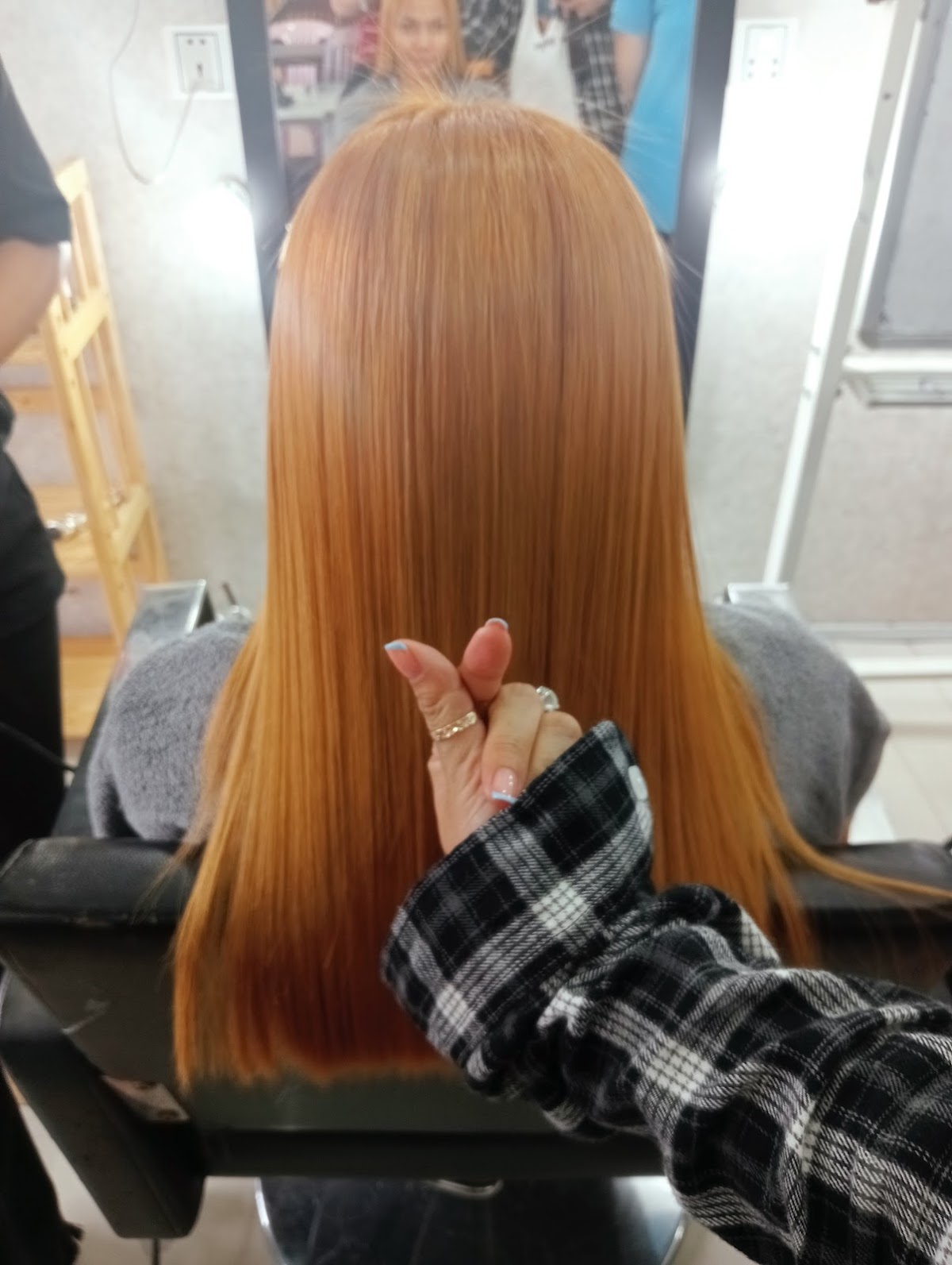 Tara Beauty Salon