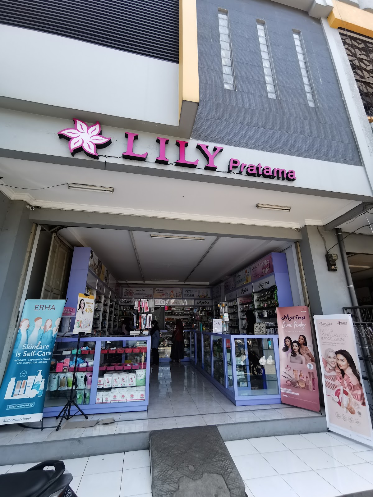 Toko Lili Cosmetik