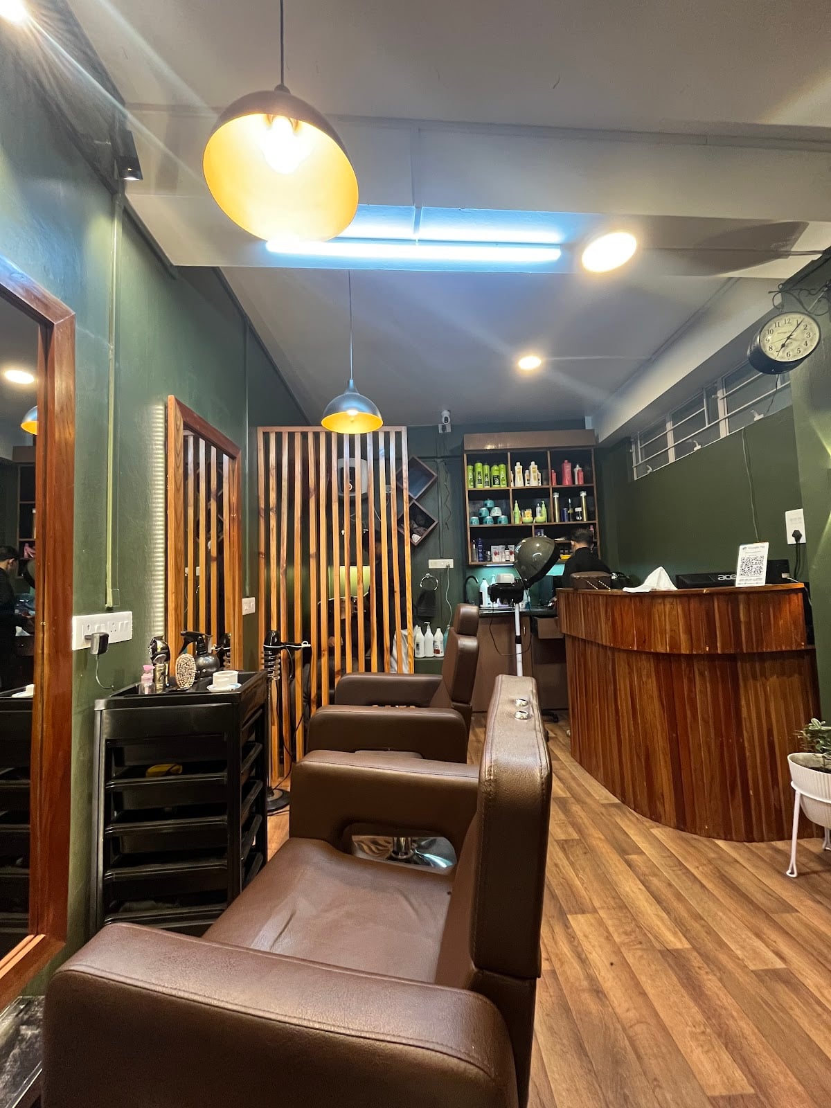 Platinum Unisex Salon