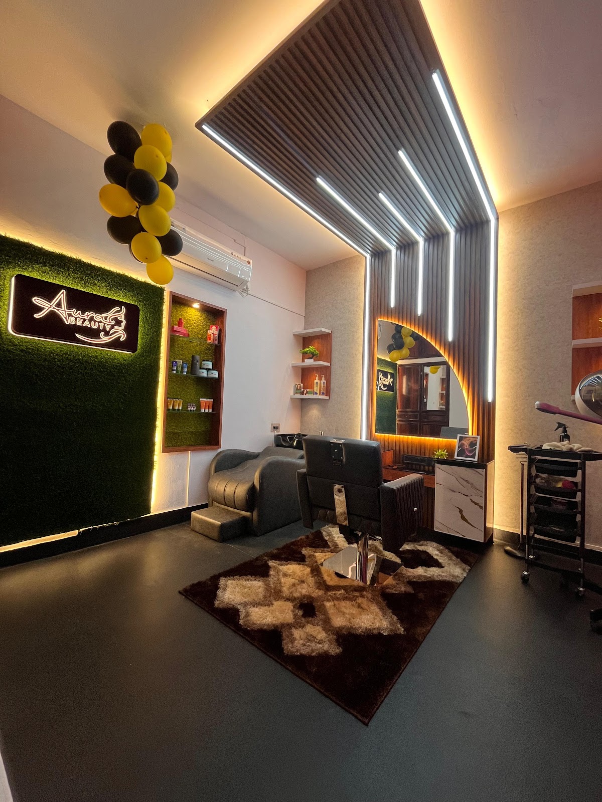Aura makeovers and beauty salon