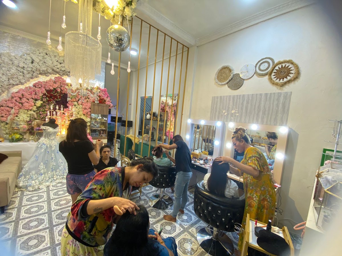 Upi Salon & Bridal