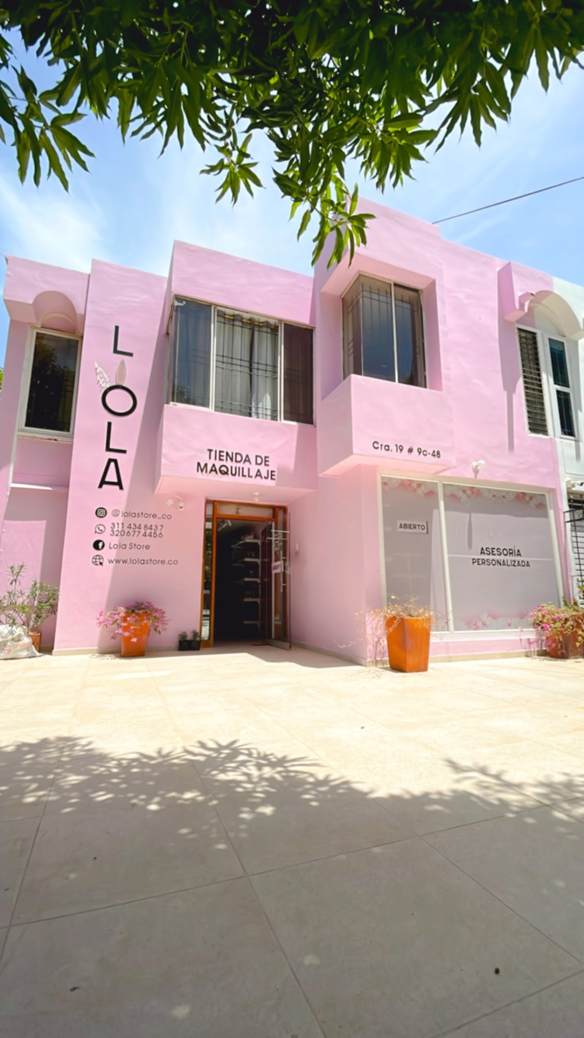 Lola Store