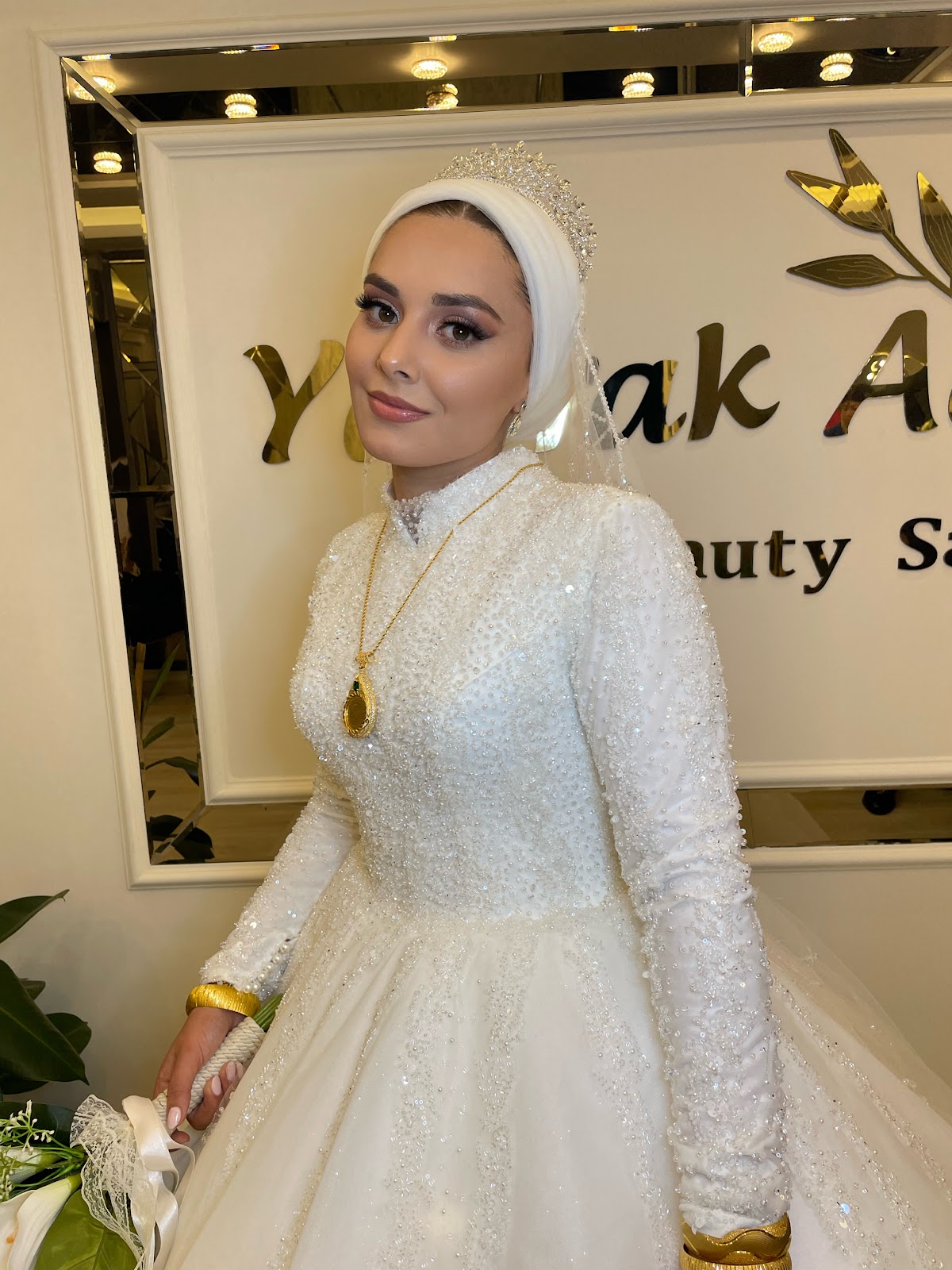 Yaprak Acar Beauty Saloon