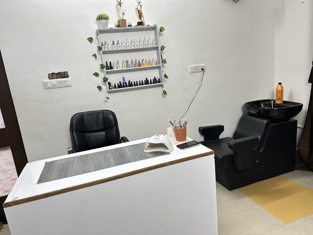 The V World Beauty Studio