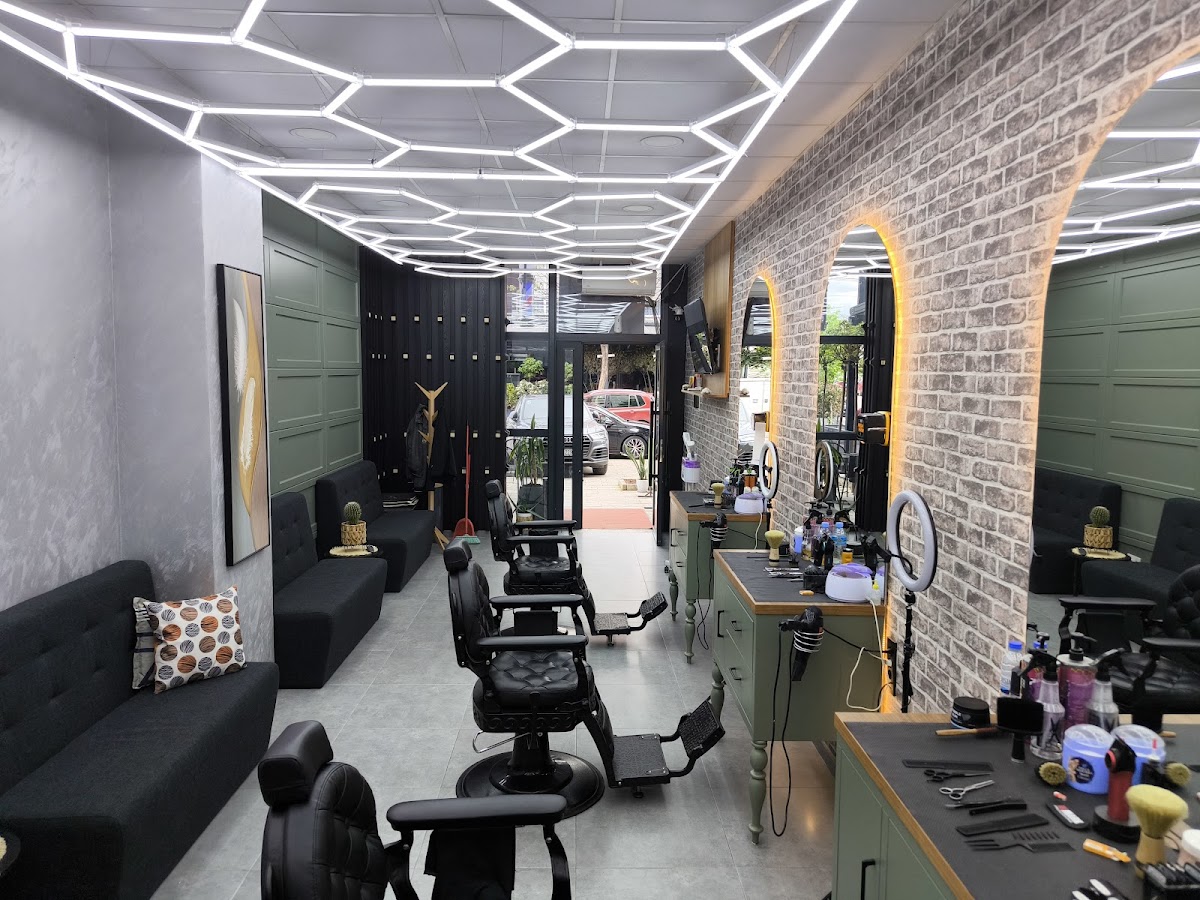 Dini Barbershop