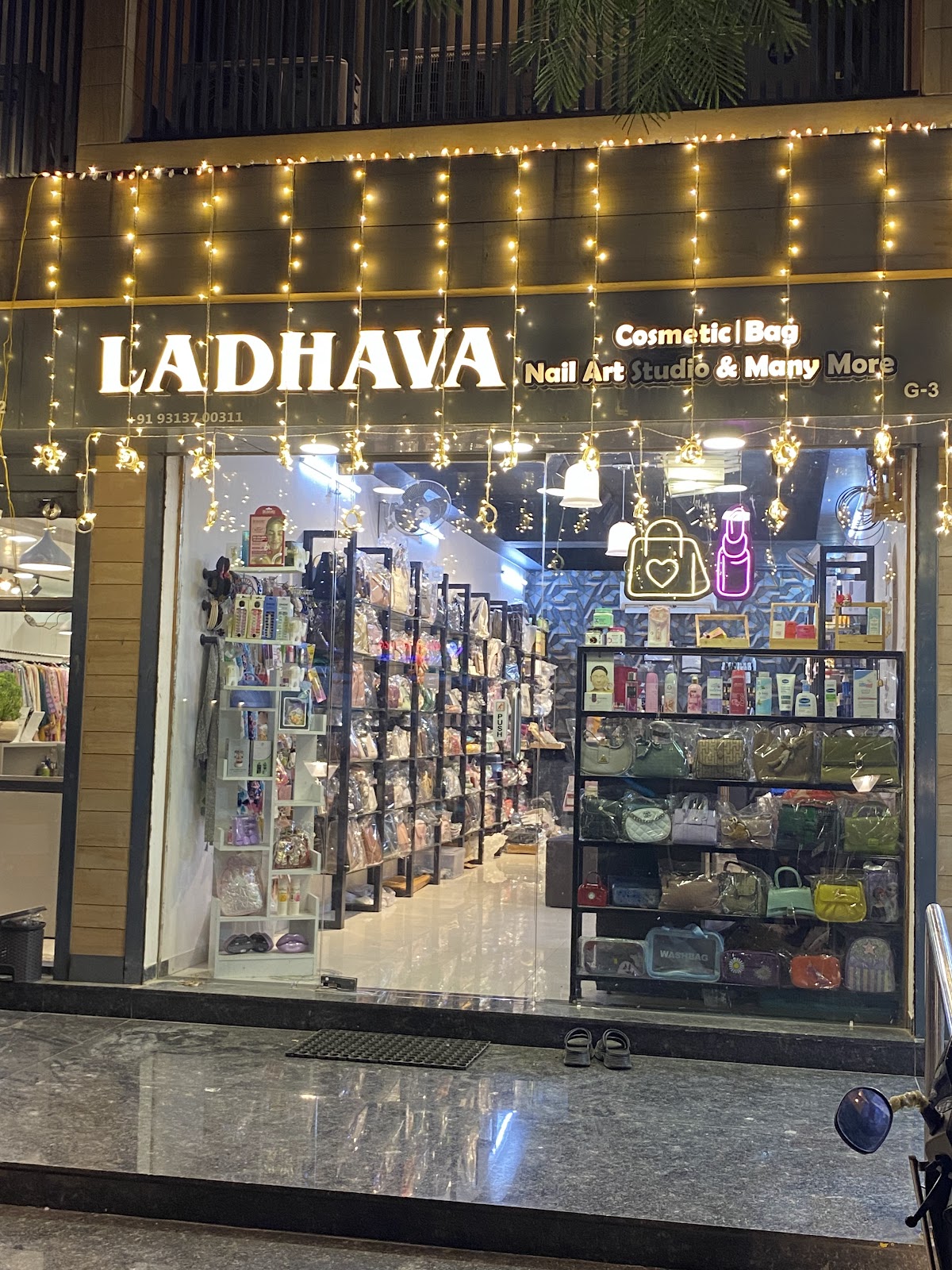 Ladhava Cosmetics and Bags
