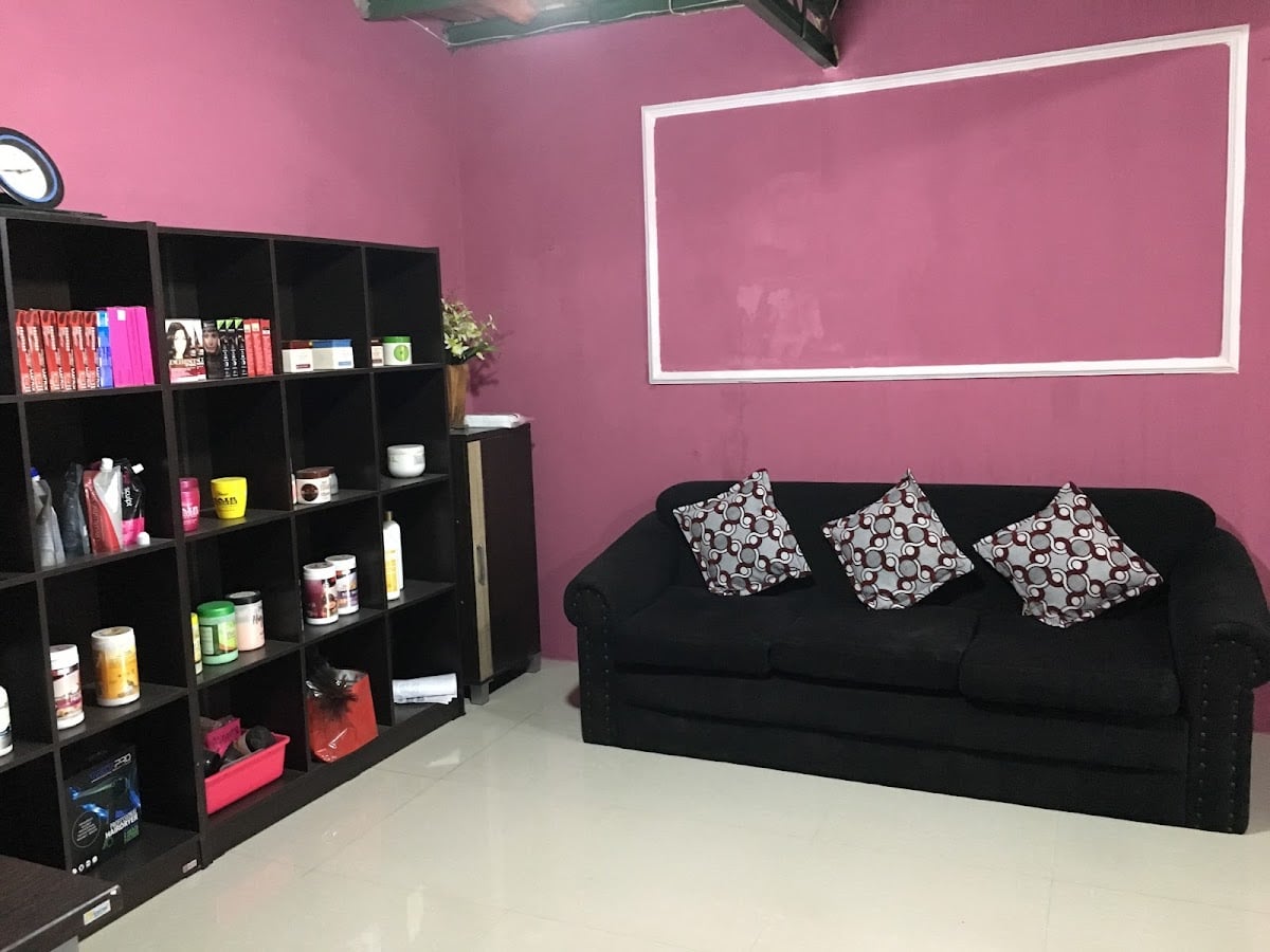 Grads Salon & Studio