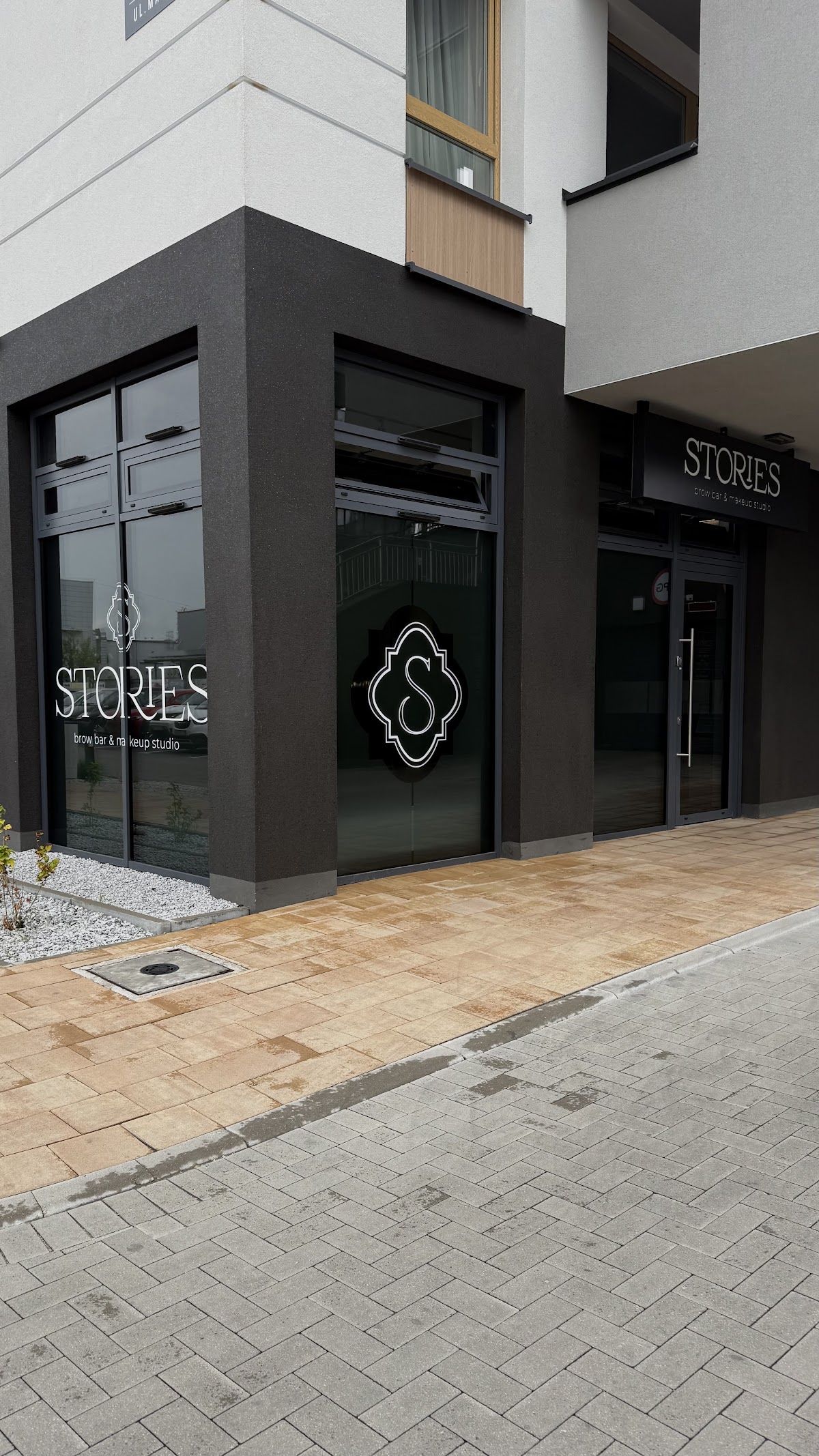 STORIES brow bar & makeup studio Aleksandra Szot