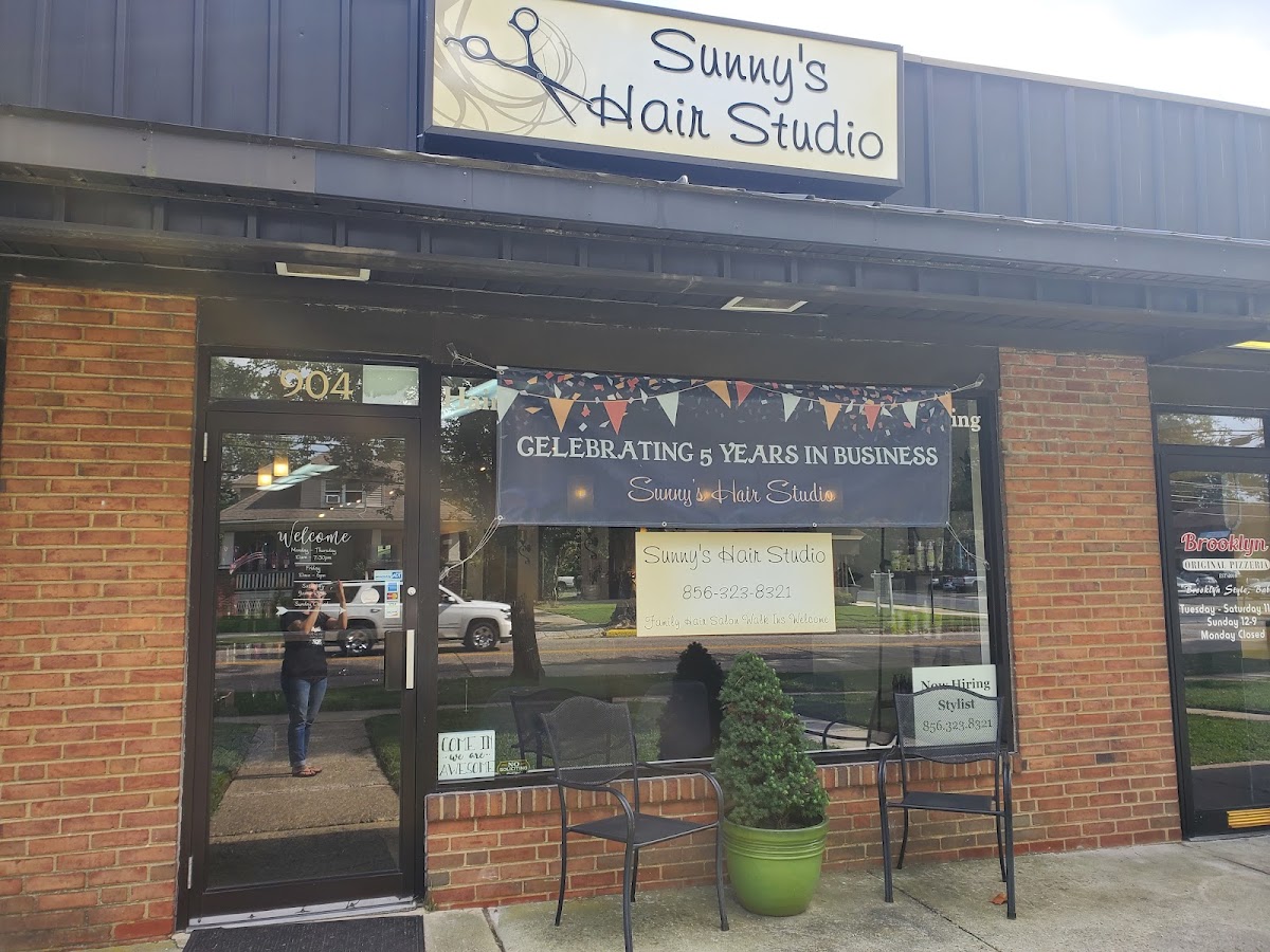 Sunny's Hair Studio & Lashes