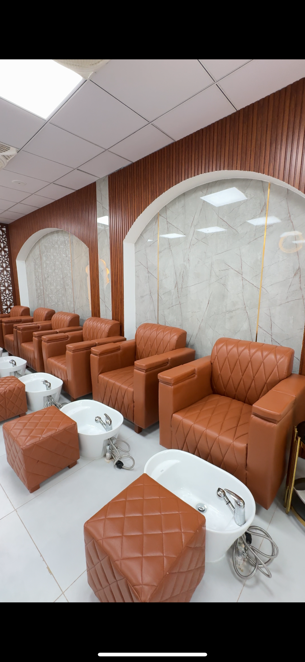Fabs Beauty Salon I-8