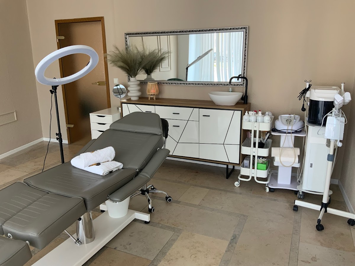 Lavin Beauty Palace Kosmetik