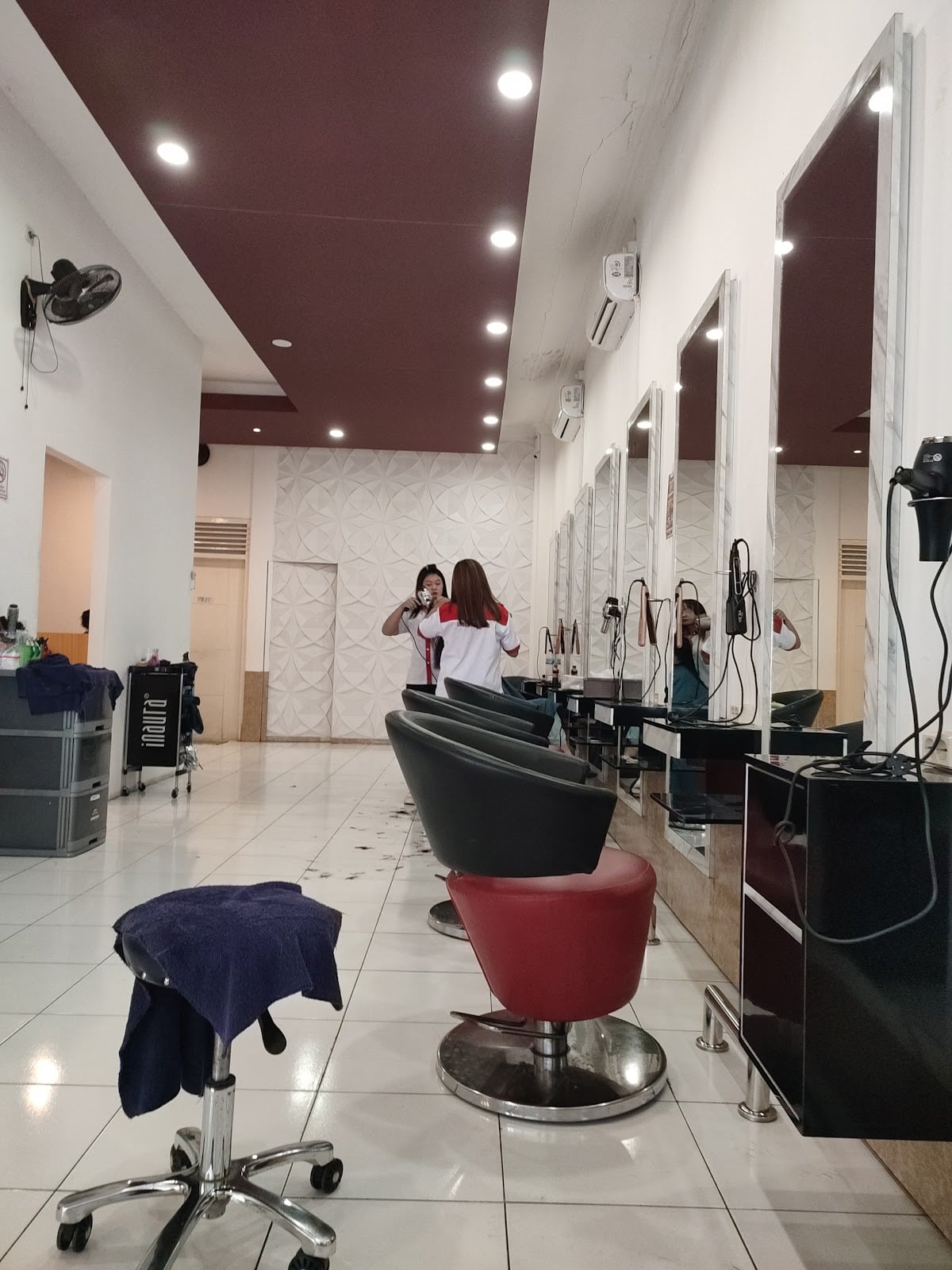 Young-Fa Salon Mojokerto