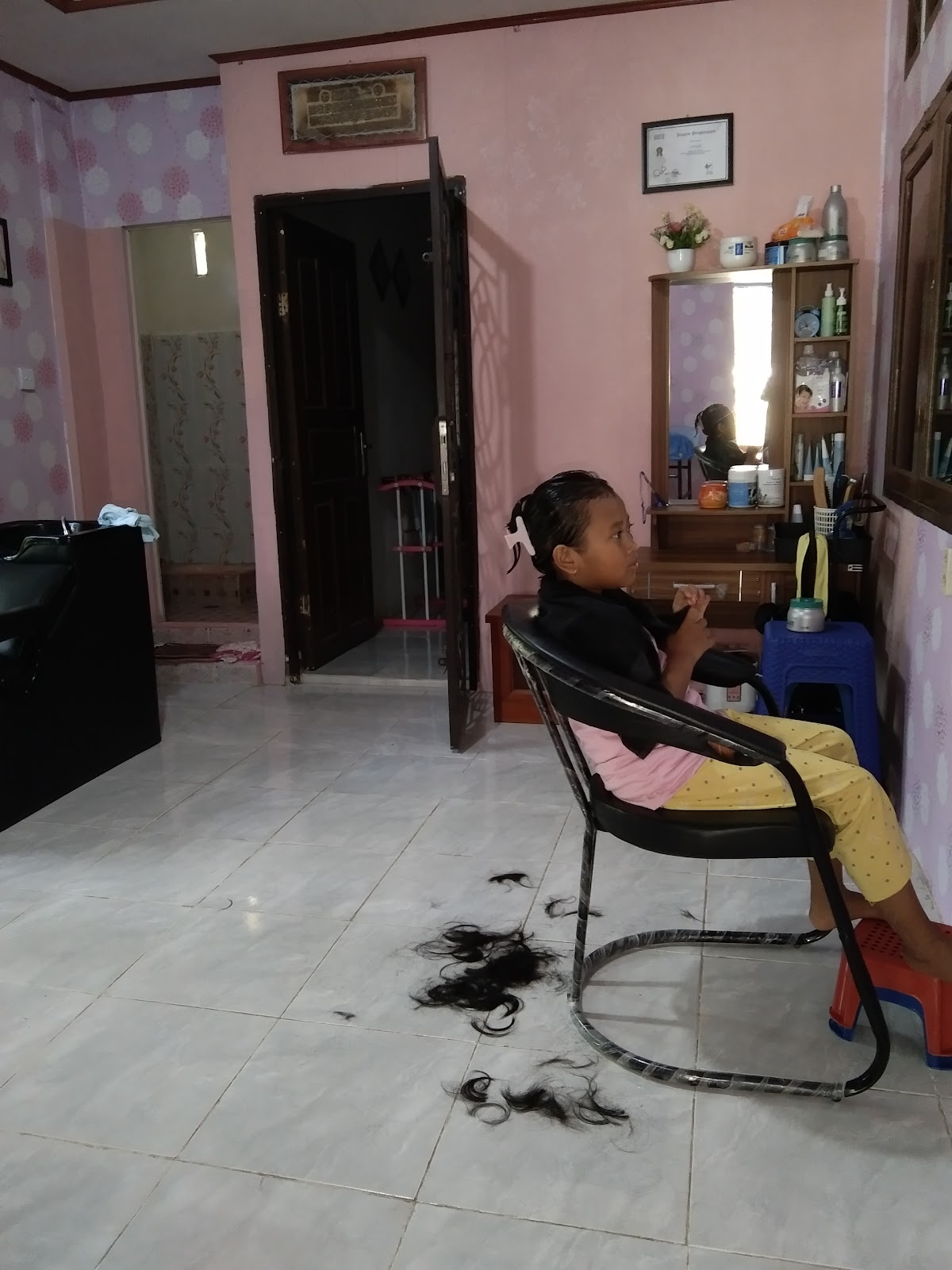 SILVINI SALON SPA WANITA