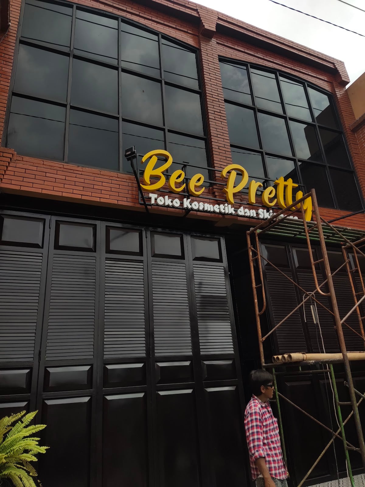 Bee Pretty Toko Kosmetik