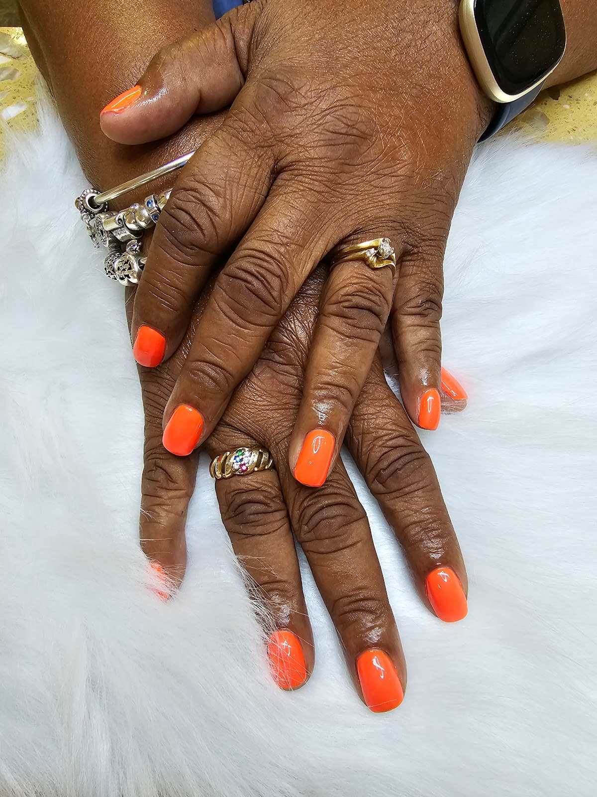 Holly Marie's Hair&Nails llc.