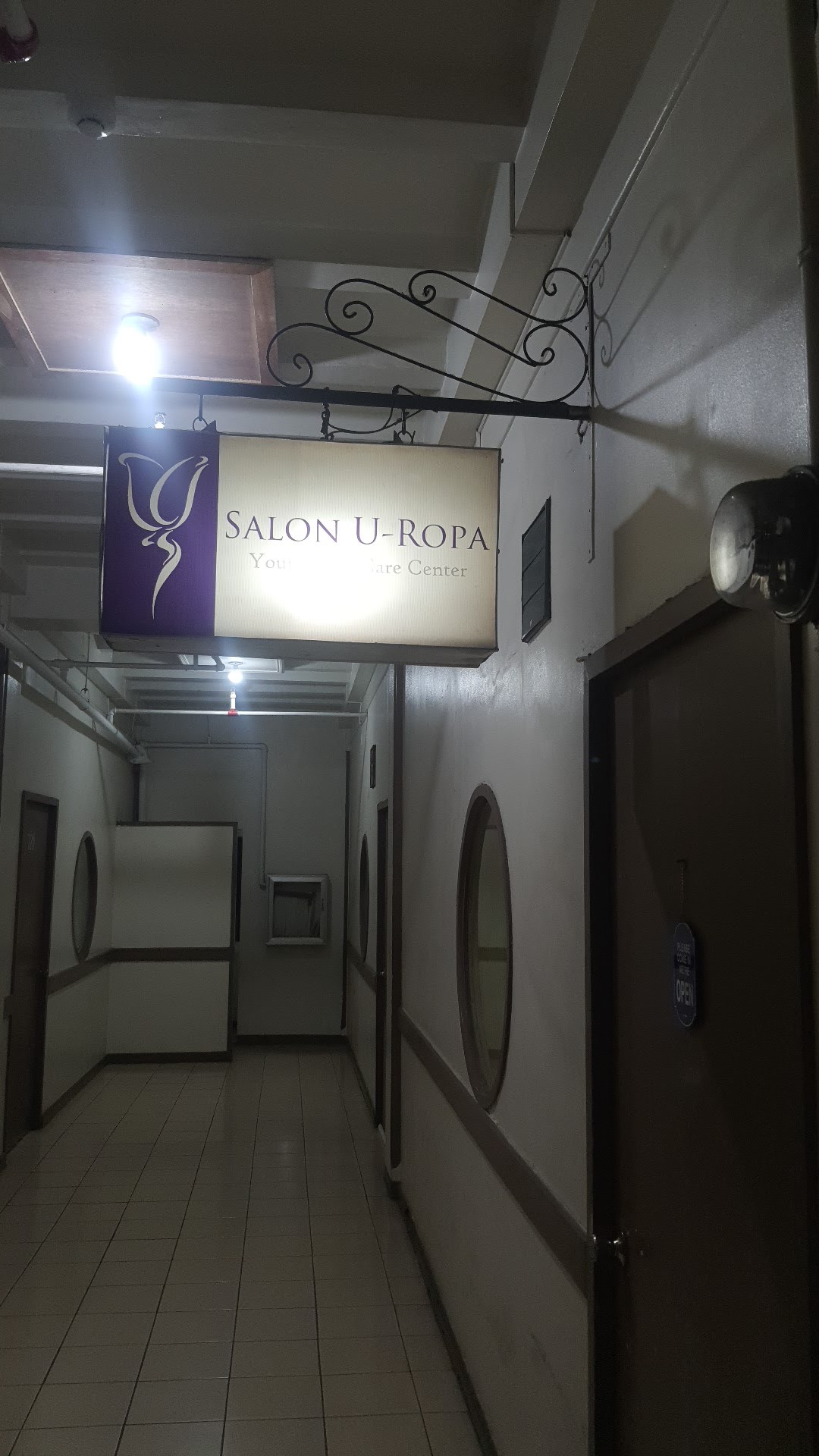 Salon U Ropa
