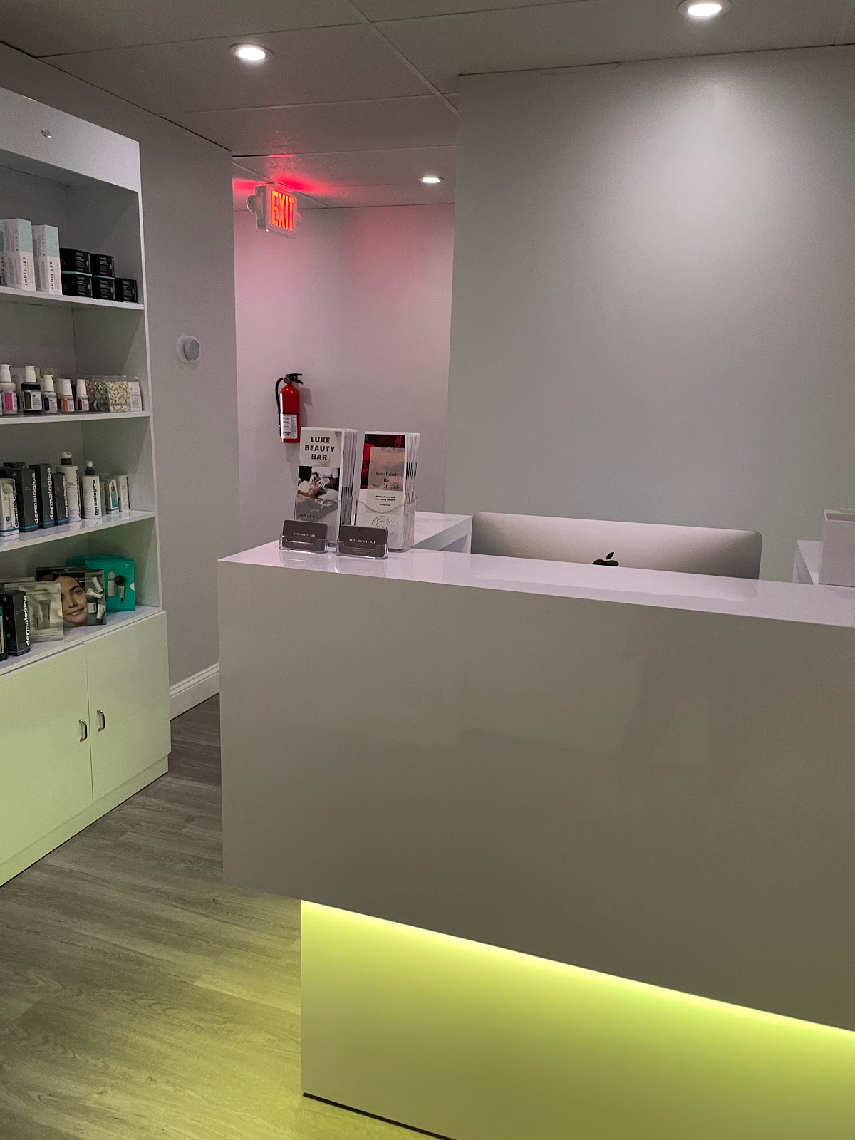 Luxe Beauty Bar