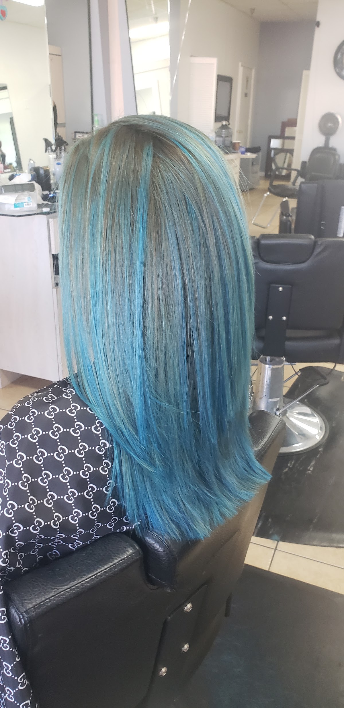 La Perla Hair Salon