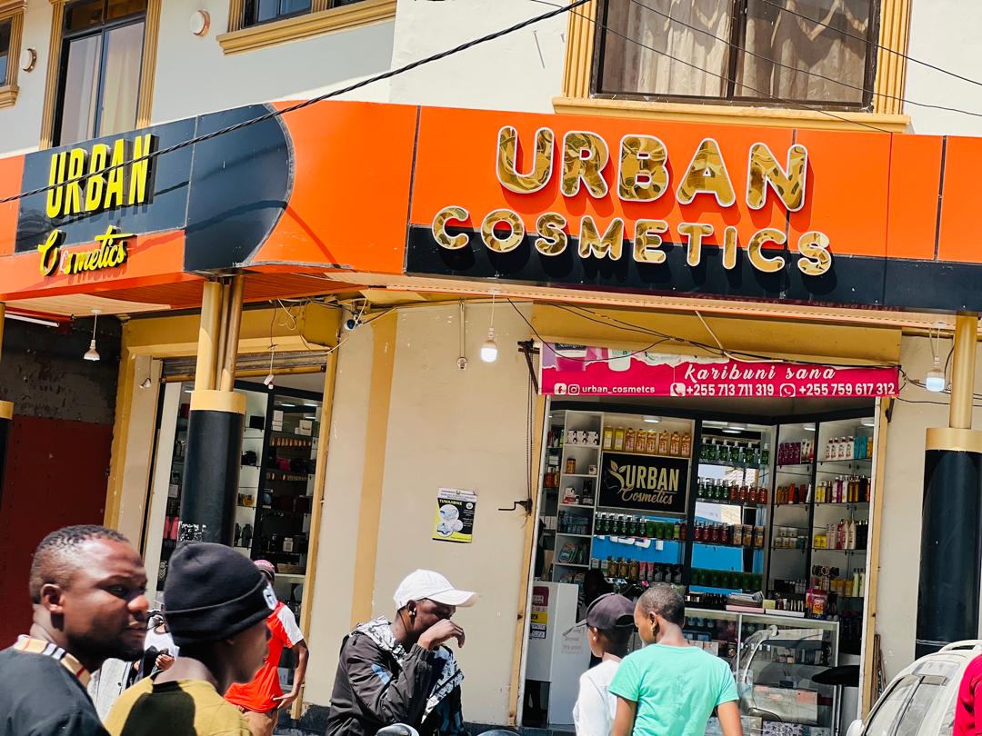URBAN COSMETICS