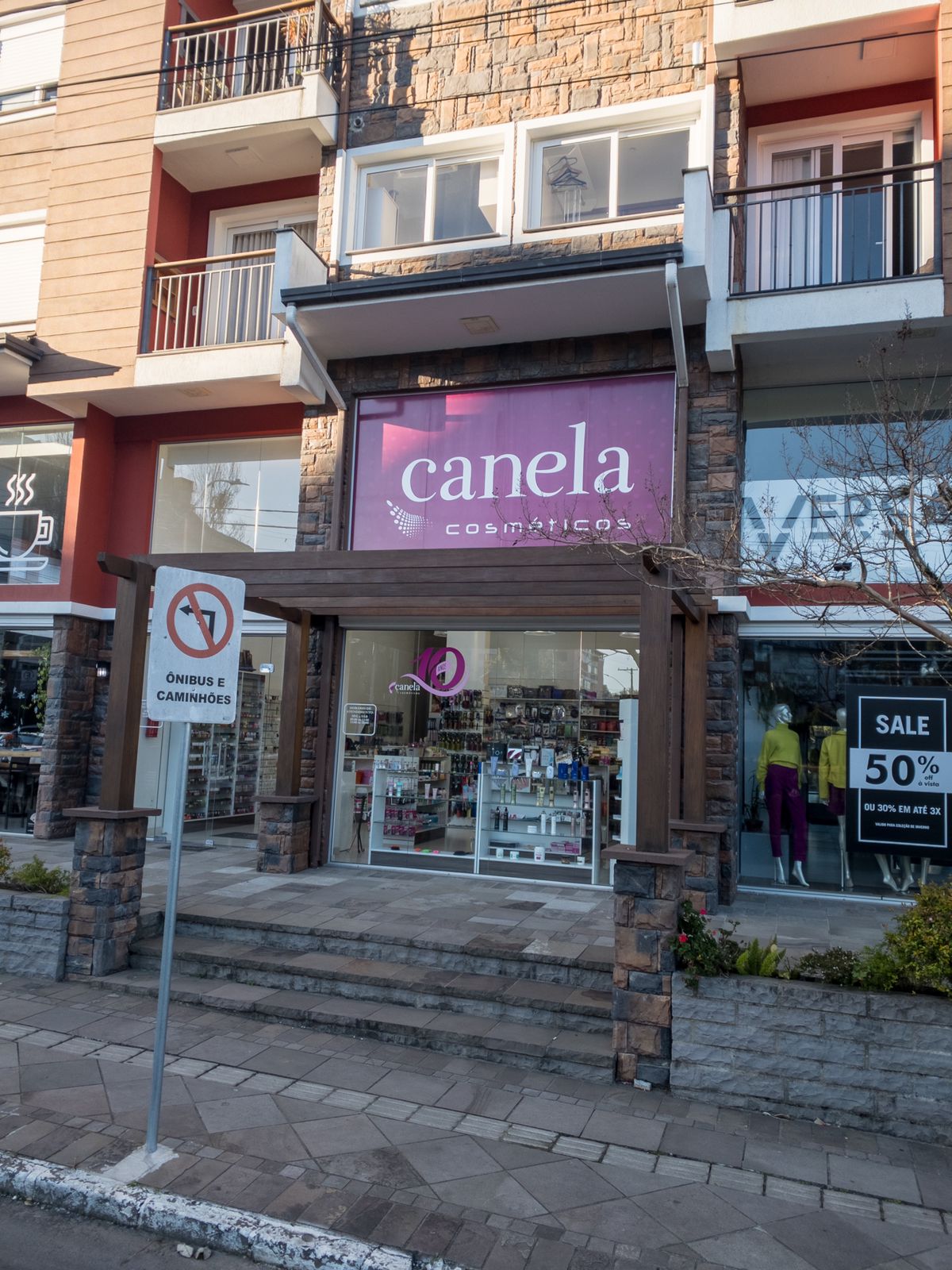 Canela Cosmeticos