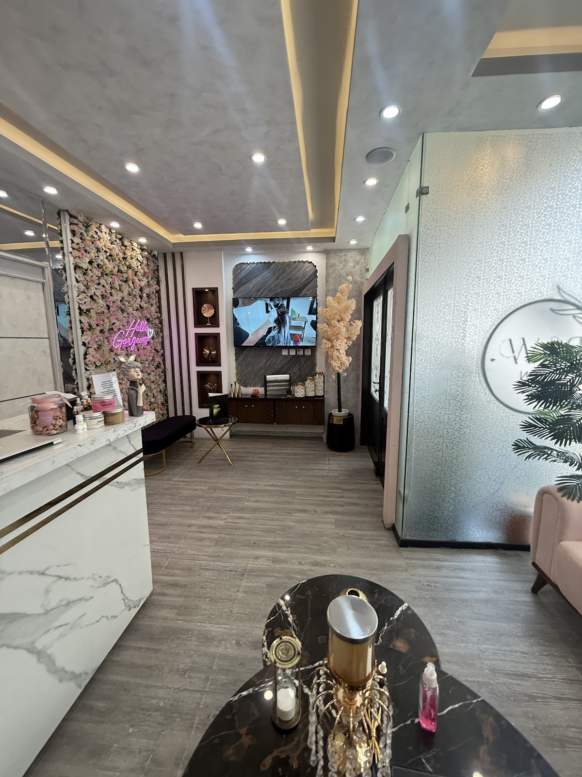 Blush & Wink Salon