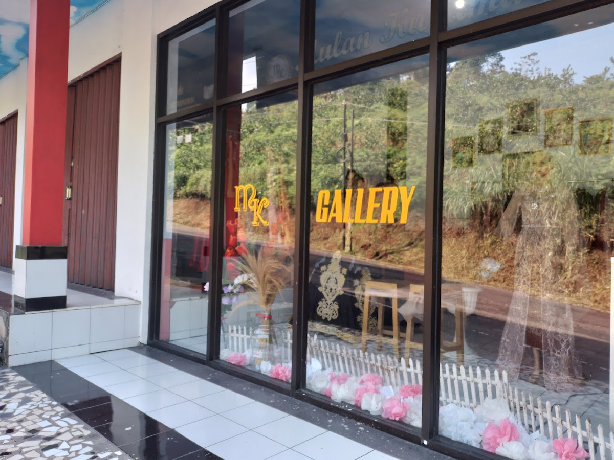 Mulan Kusuma Salon - Rias Pengantin - Rumah Radja Sehat & Herbal
