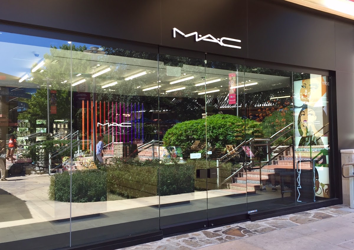 MAC Cosmetics