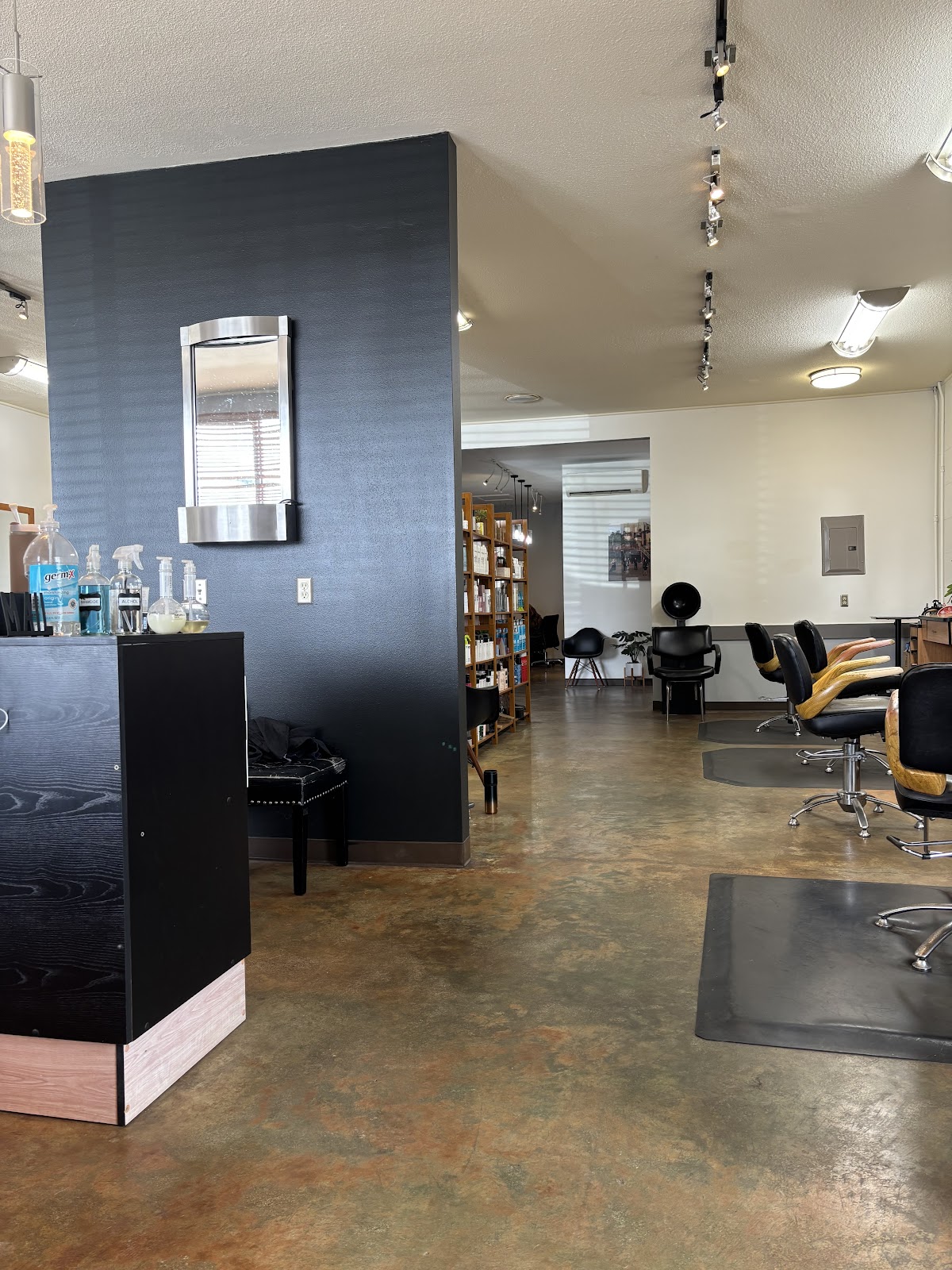 Studio 203 Salon Kauai