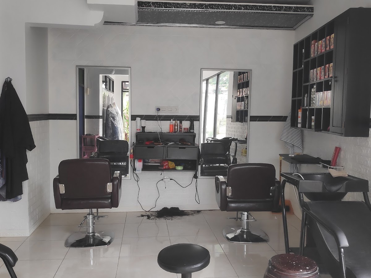 Salma Makeup & Beauty Salon