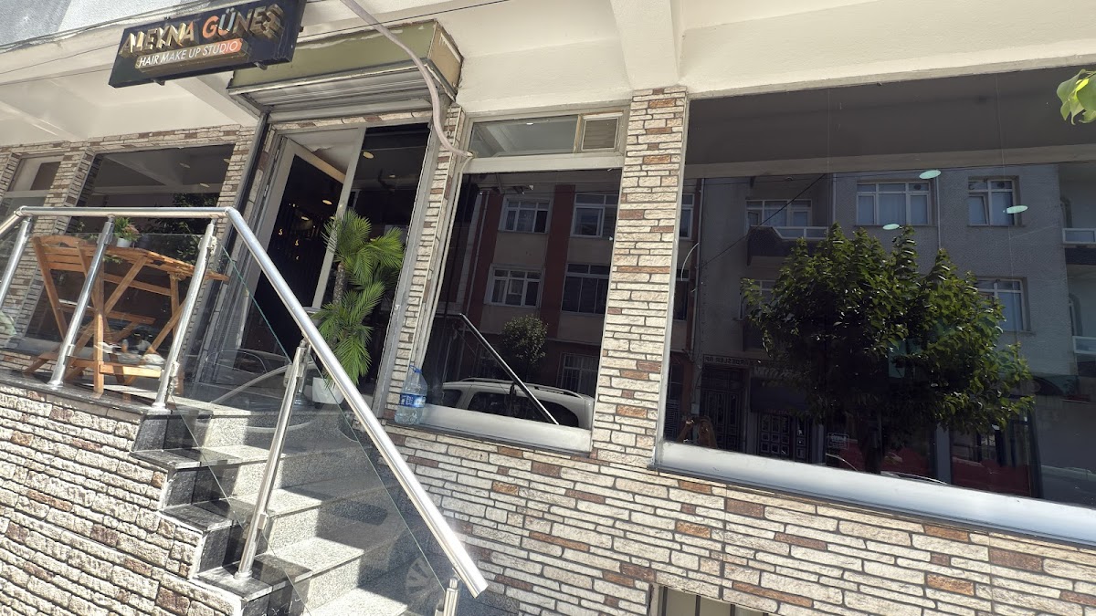 Aleyna Gunes Hair&Makeup Studio