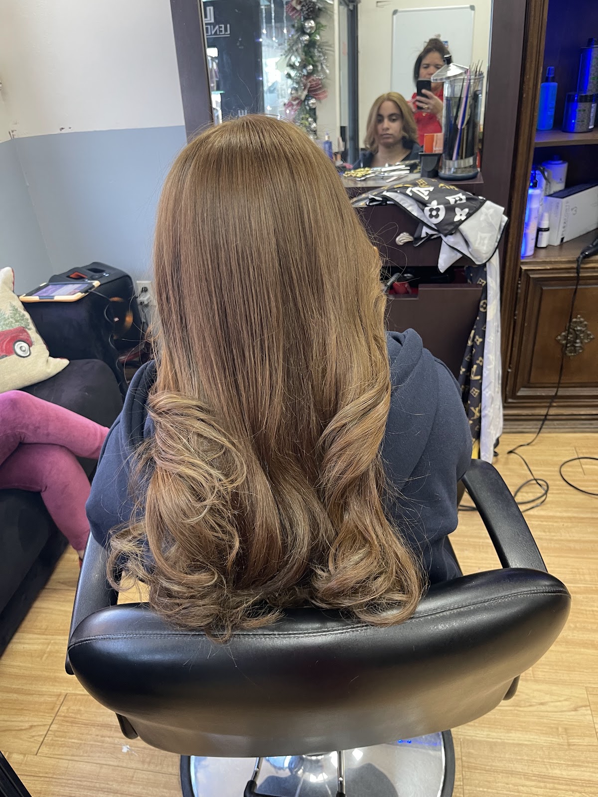 By Lennyn Dominican Beauty Salon