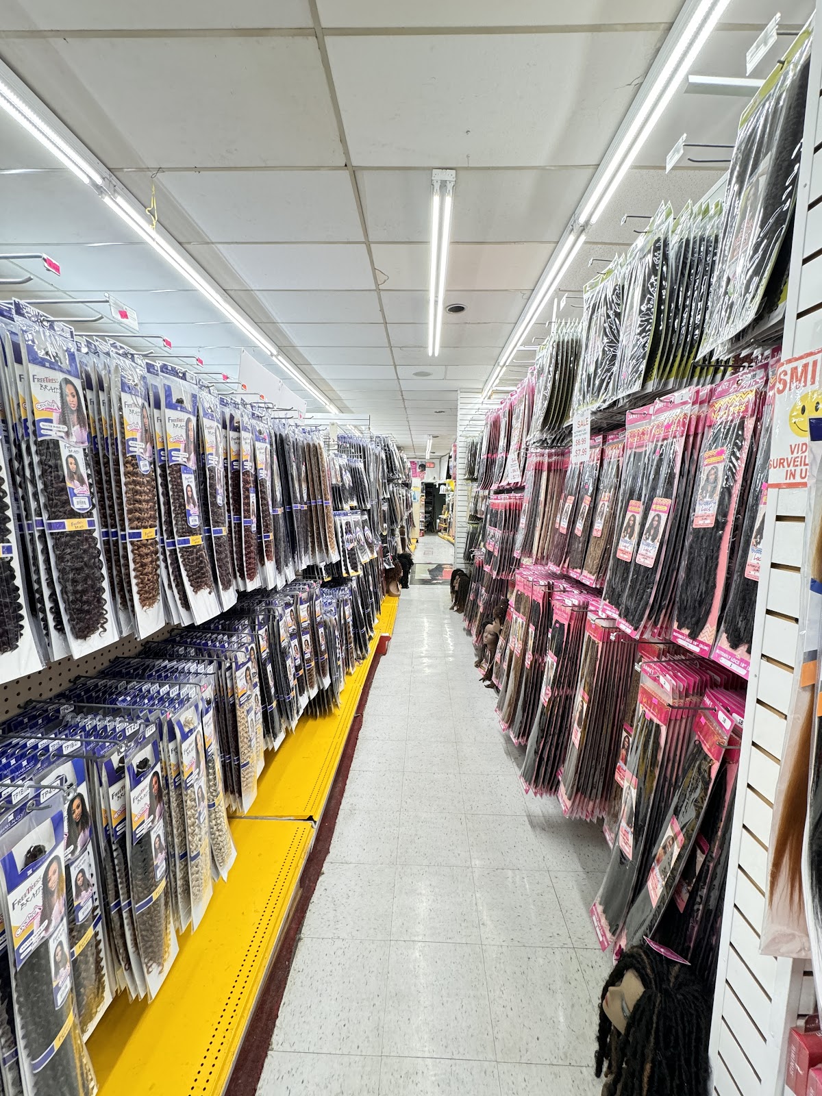 Cambridge Discount Plaza (Beauty Supply)