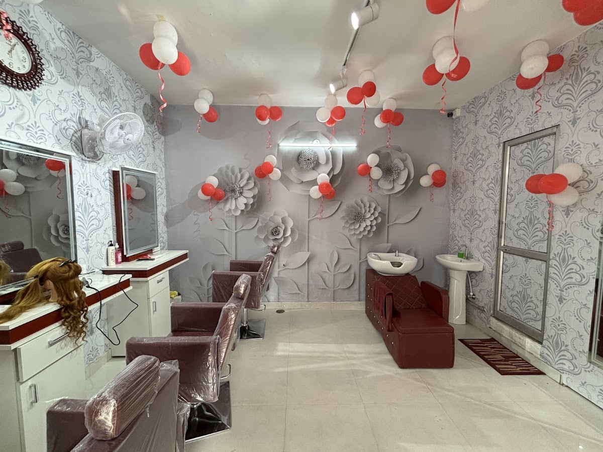 CHANGE makeup studio & Salon